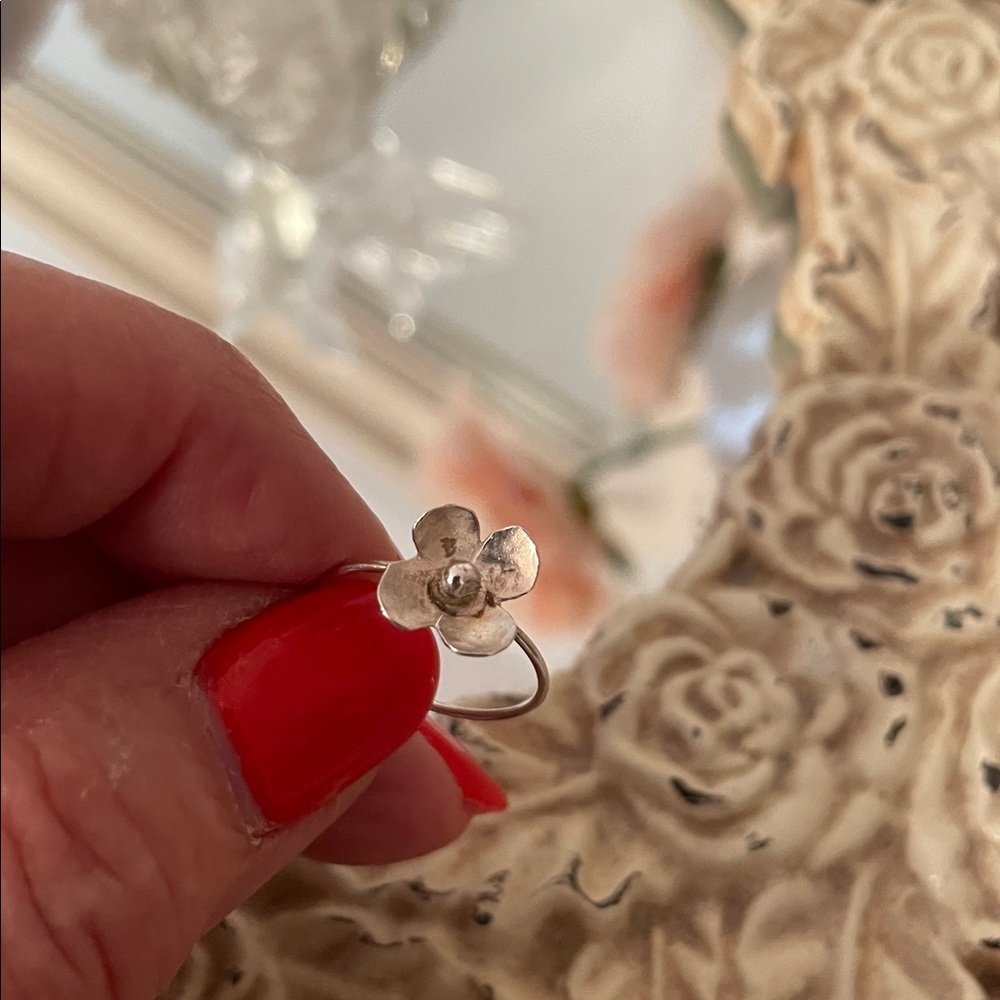 Simple Sterling Silver Handcrafted Beautiful Flor… - image 2